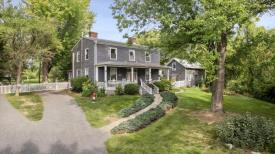 Family Farmhouse Inn: 