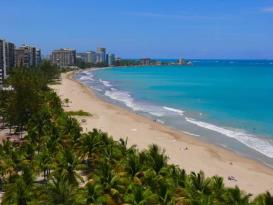 Borinquen Beach Inn: Isla Verde Beach