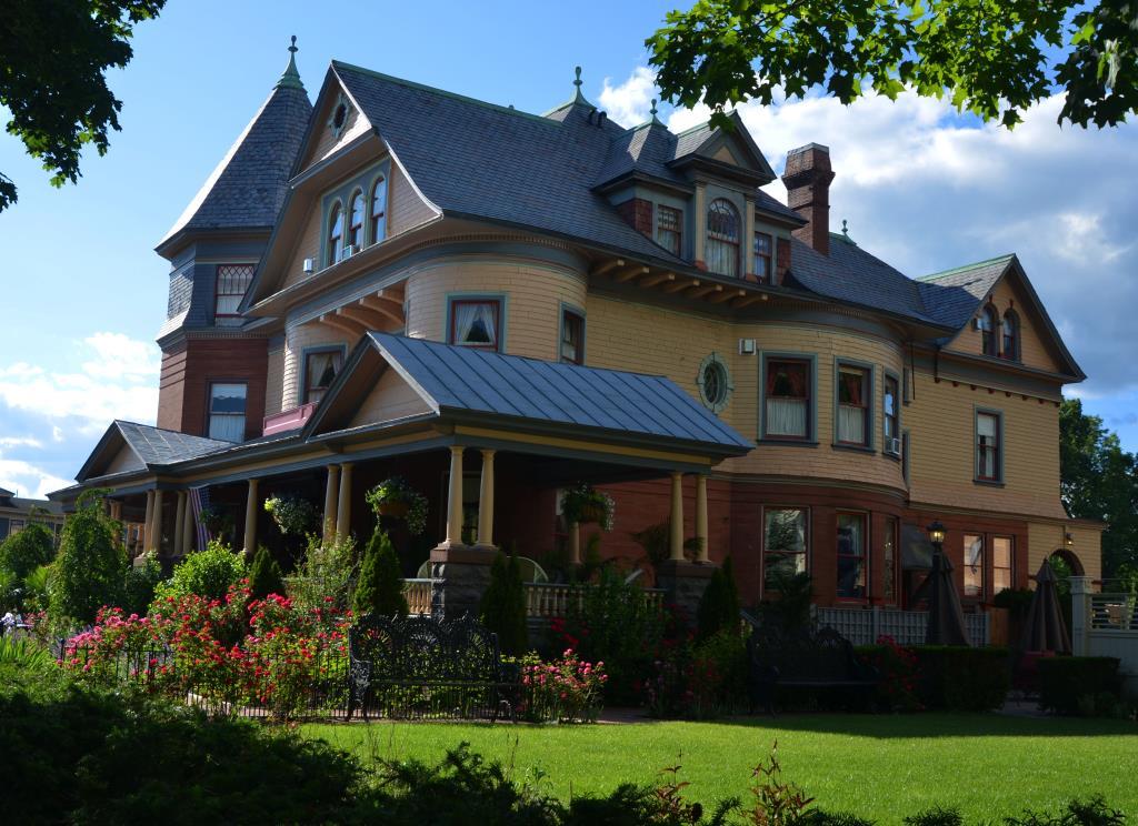 Union Gables Mansion Inn - Saratoga Springs, NY Inn for Sale