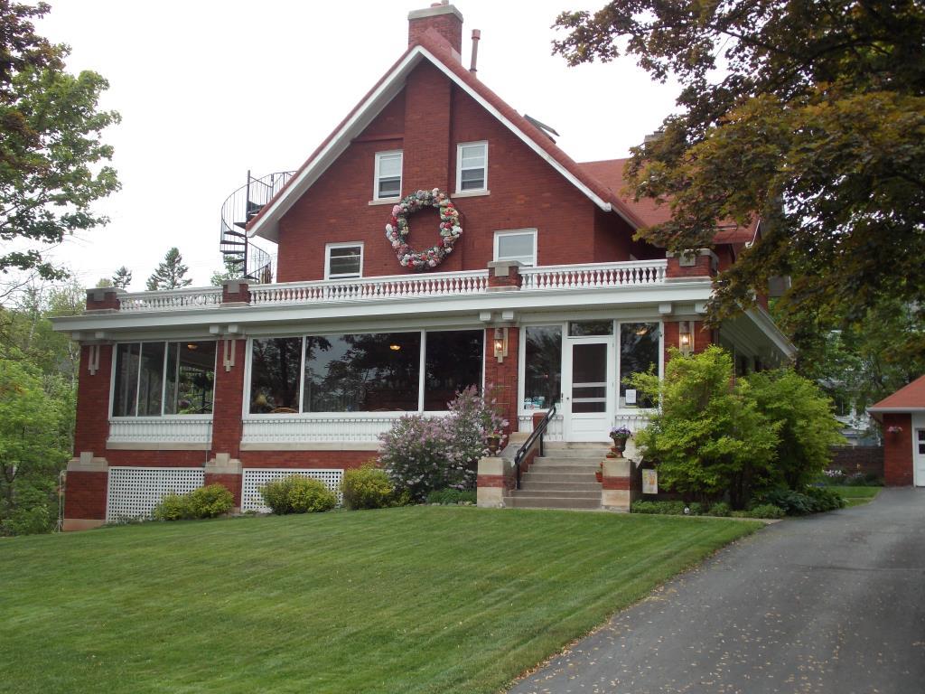 The Firelight Inn on Oregon Creek Bed & Breakfast - Duluth, MN Inn for Sale