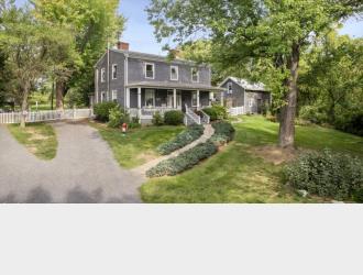 Family Farmhouse Inn